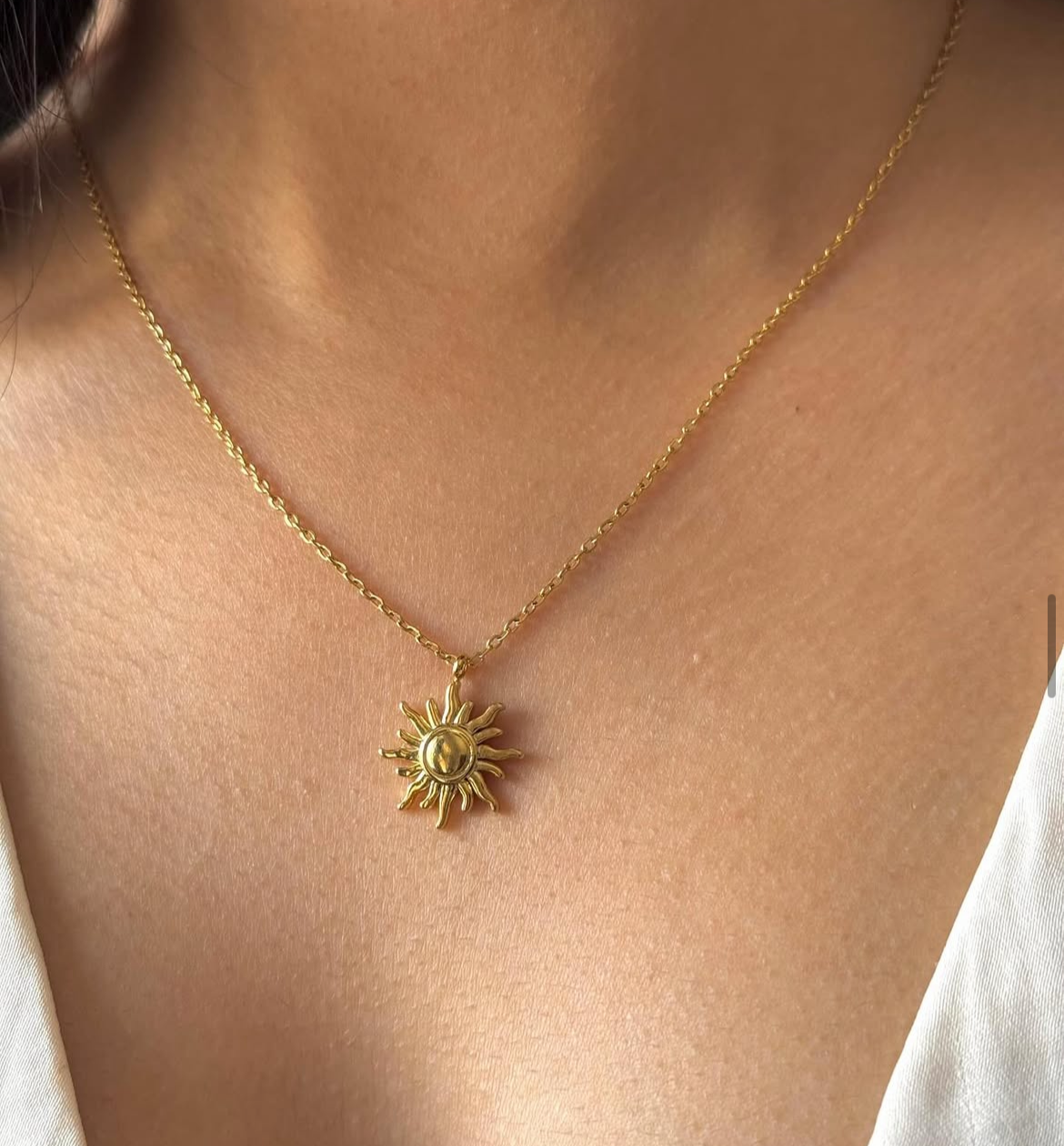 Sunlight necklace